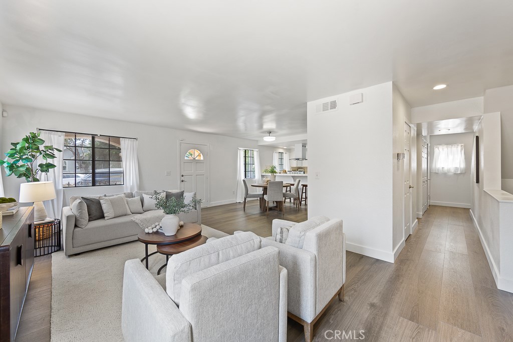 917 Euclid Avenue Property Photo 10
