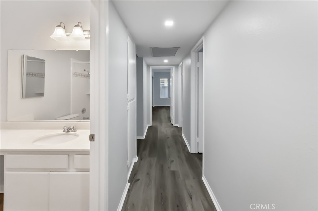 8262 Manifesto Property Photo 25