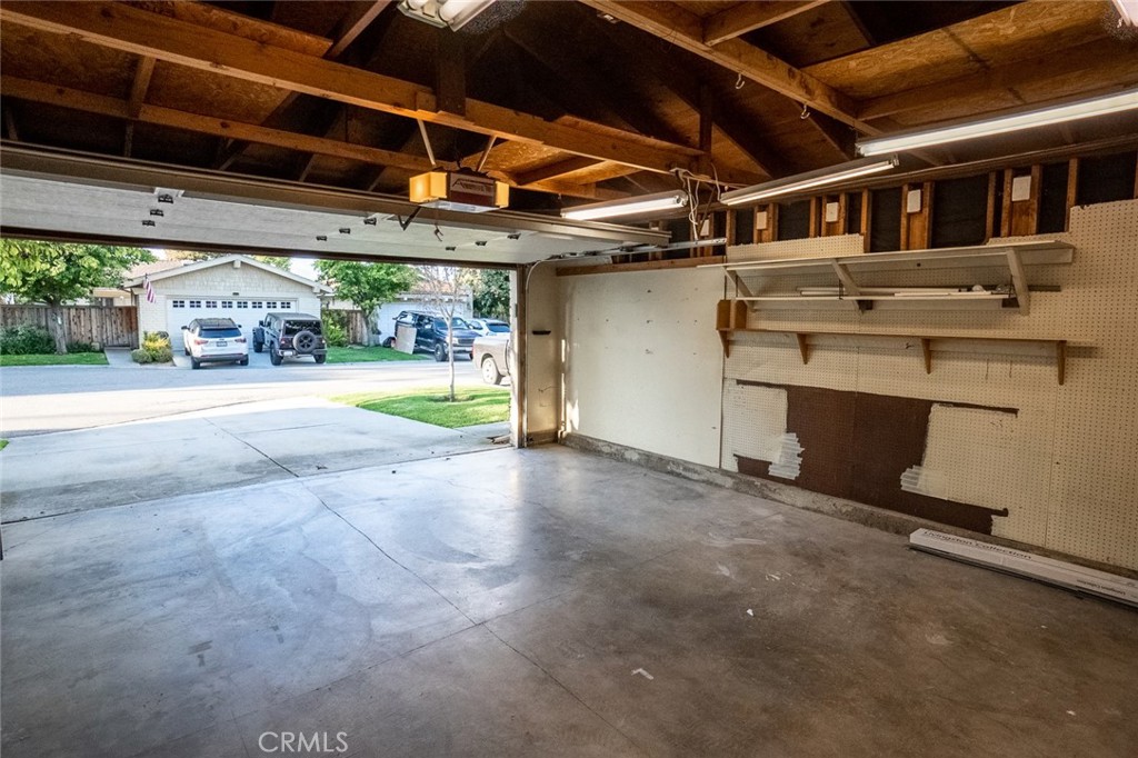 8262 Manifesto Property Photo 32