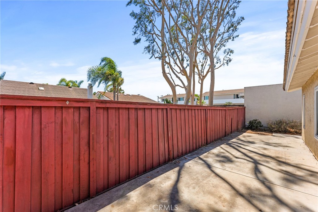 8262 Manifesto Property Photo 35