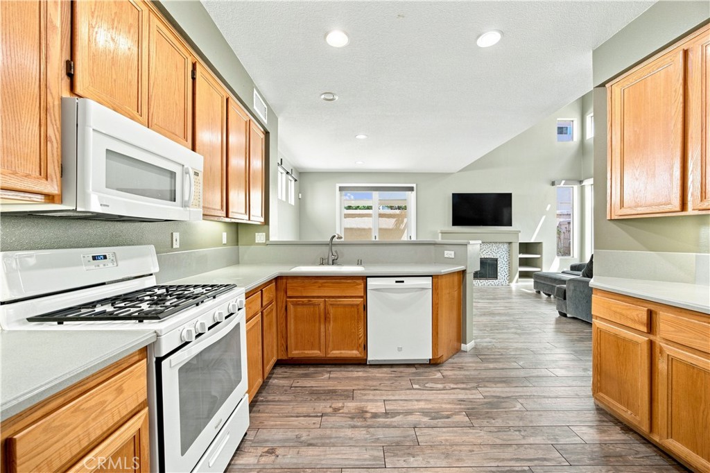 13606 Teal Ridge Court Property Photo 8
