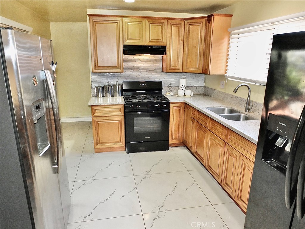 13912 S Parmelee Property Photo 7