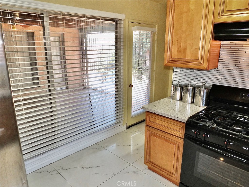 13912 S Parmelee Property Photo 9