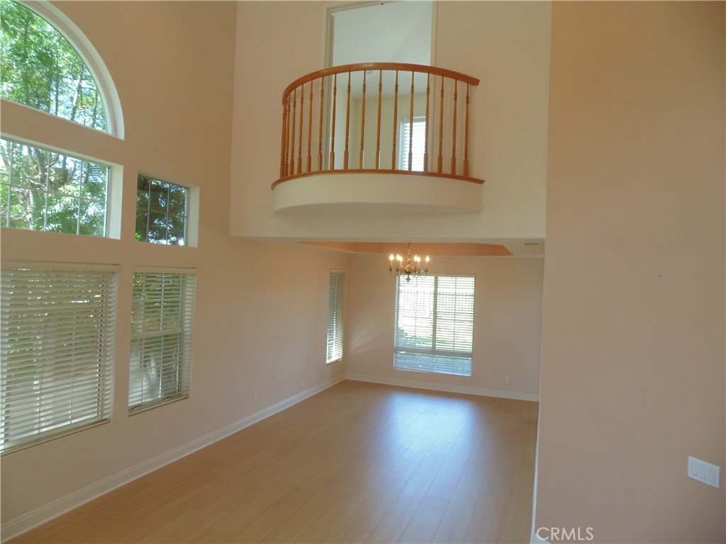 26711 Laurel Crest Property Photo 2