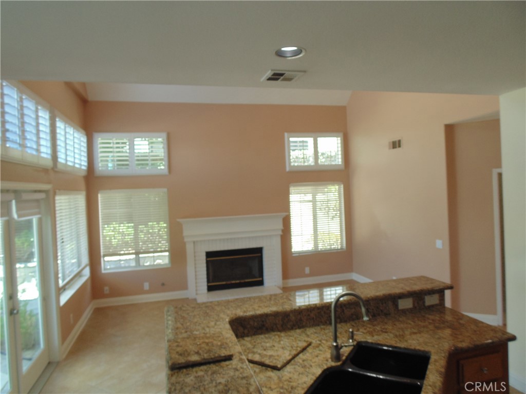 26711 Laurel Crest Property Photo 5