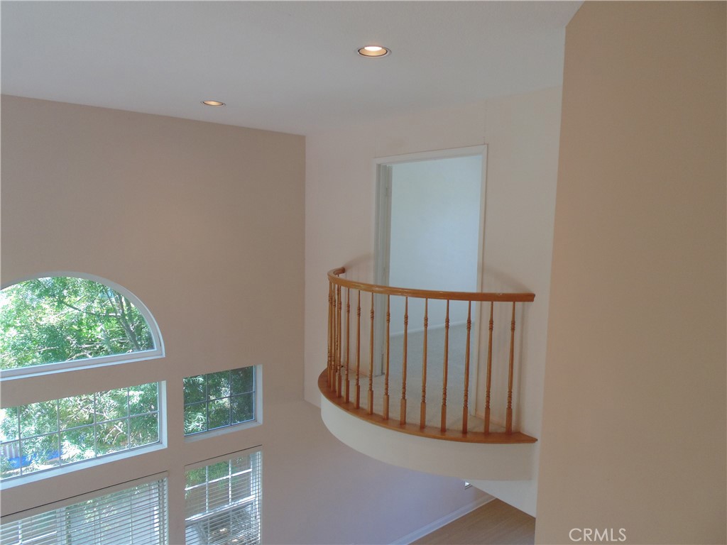 26711 Laurel Crest Property Photo 12