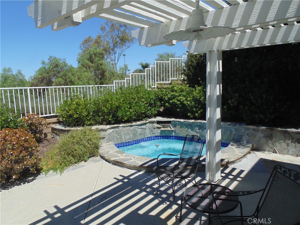 26711 Laurel Crest Property Photo 16