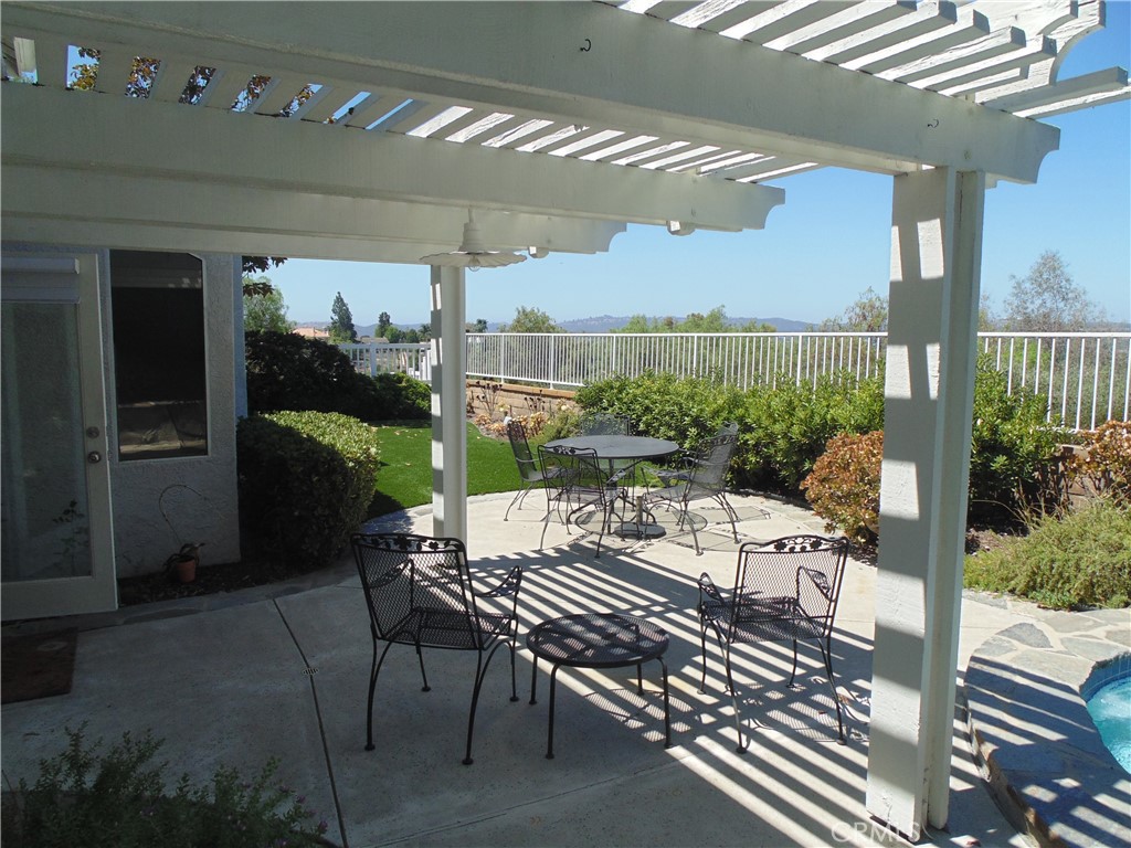 26711 Laurel Crest Property Photo 17