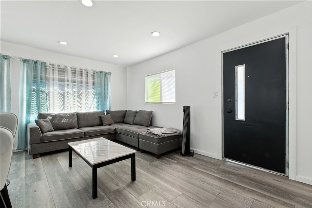 1900 W. Artesia Blvd 4 Property Photo 3