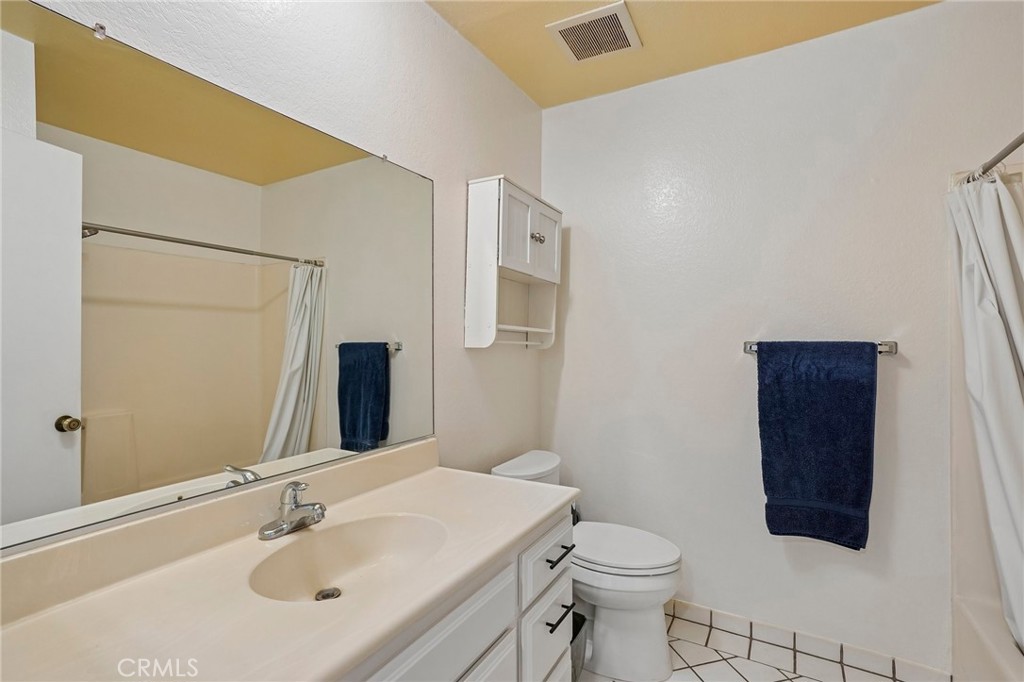 460 Salem 17 Property Photo 14