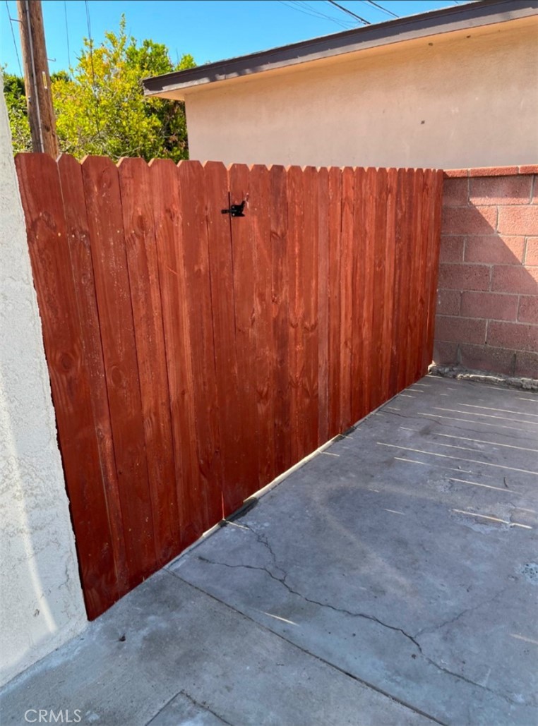 8939 Elizabeth E Property Photo 9