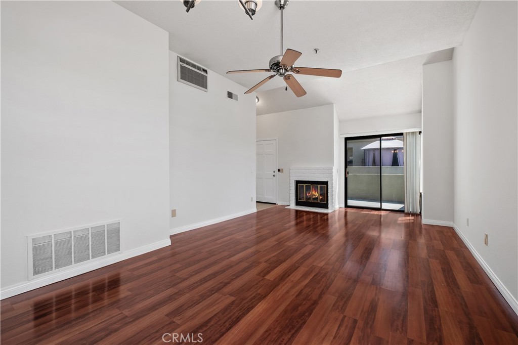 17652 Sergio Circle 202 Property Photo 3
