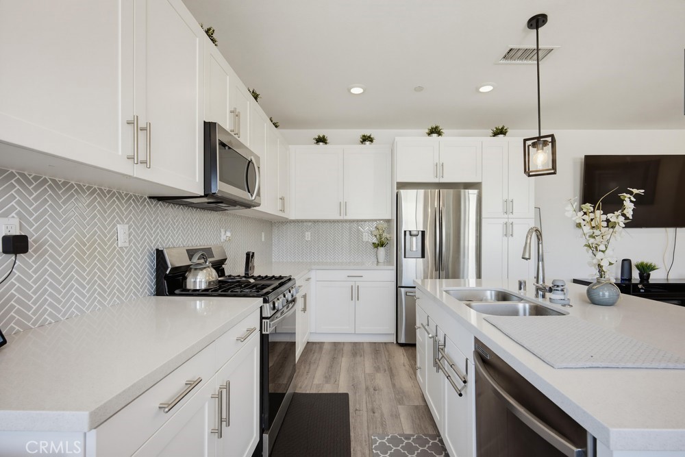 3570 E Peckham Paseo Property Photo 7