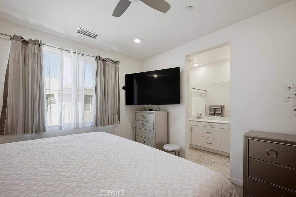 3570 E Peckham Paseo Property Photo 13