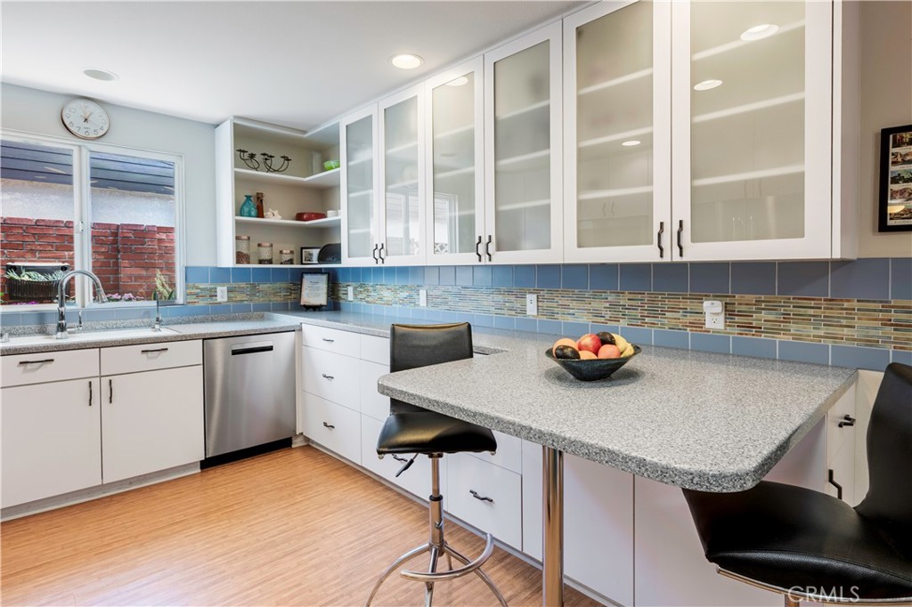 1015 Fathom Property Photo 11