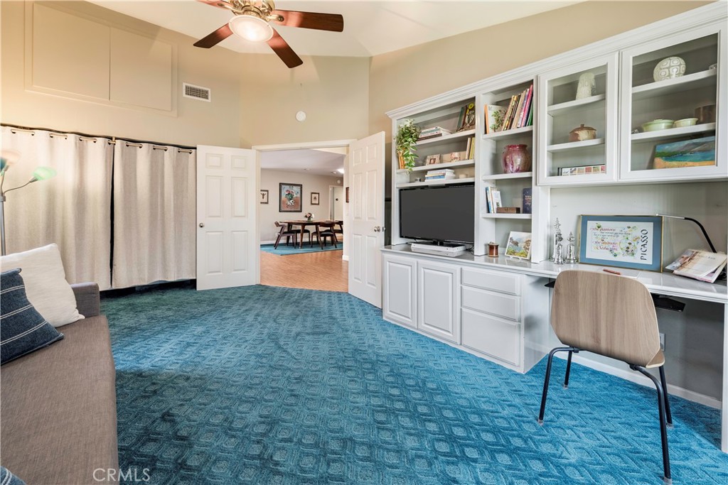1015 Fathom Property Photo 14