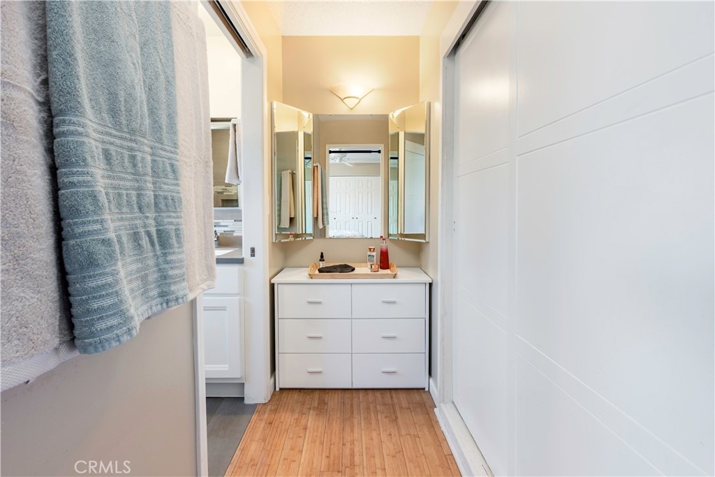 1015 Fathom Property Photo 19