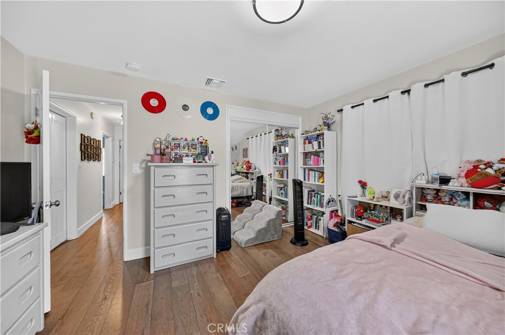 8638 Calmosa Avenue Property Photo 17