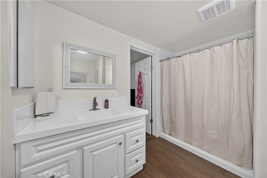 8638 Calmosa Avenue Property Photo 19