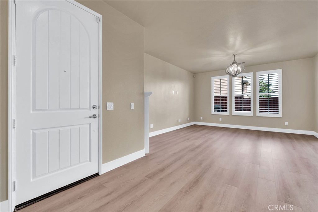 3301 Terrace Ridge Property Photo 4