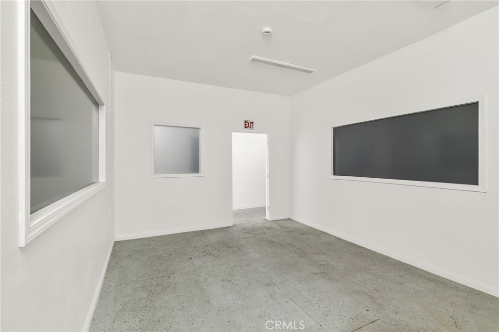 1733 E Anaheim Property Photo 13
