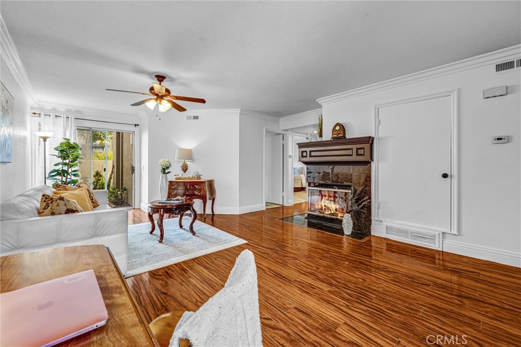 21122 Aqua Property Photo 1