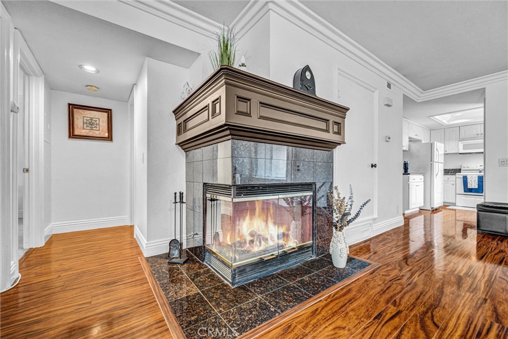 21122 Aqua Property Photo 3