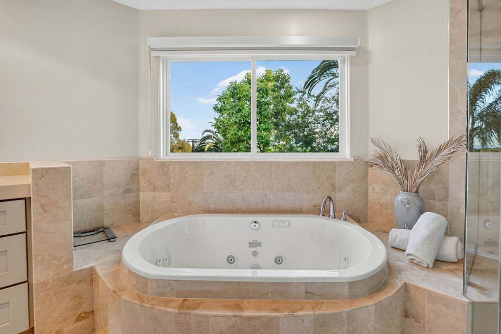 18451 Valley Property Photo 34