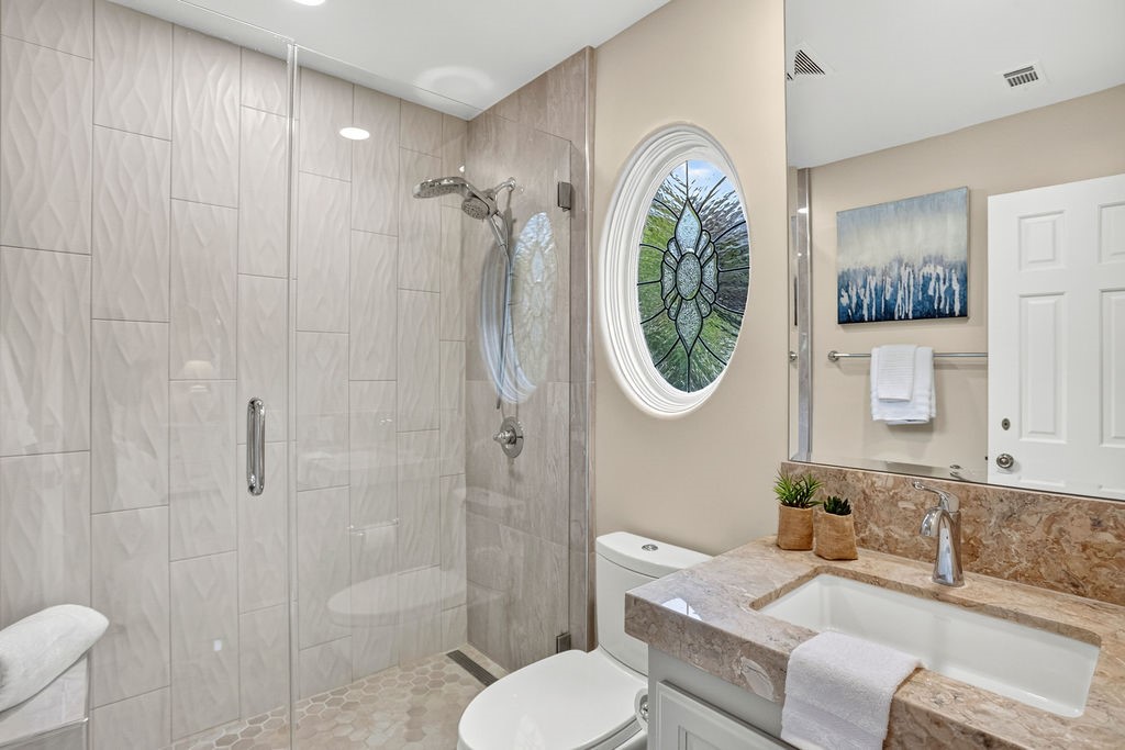 18451 Valley Property Photo 45