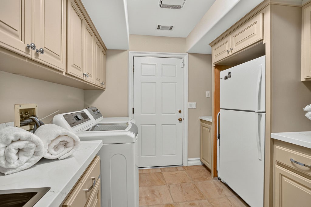 18451 Valley Property Photo 46