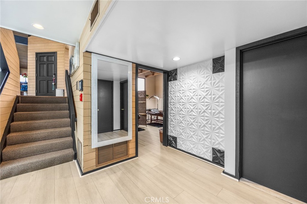 630 S Glassell Property Photo 11