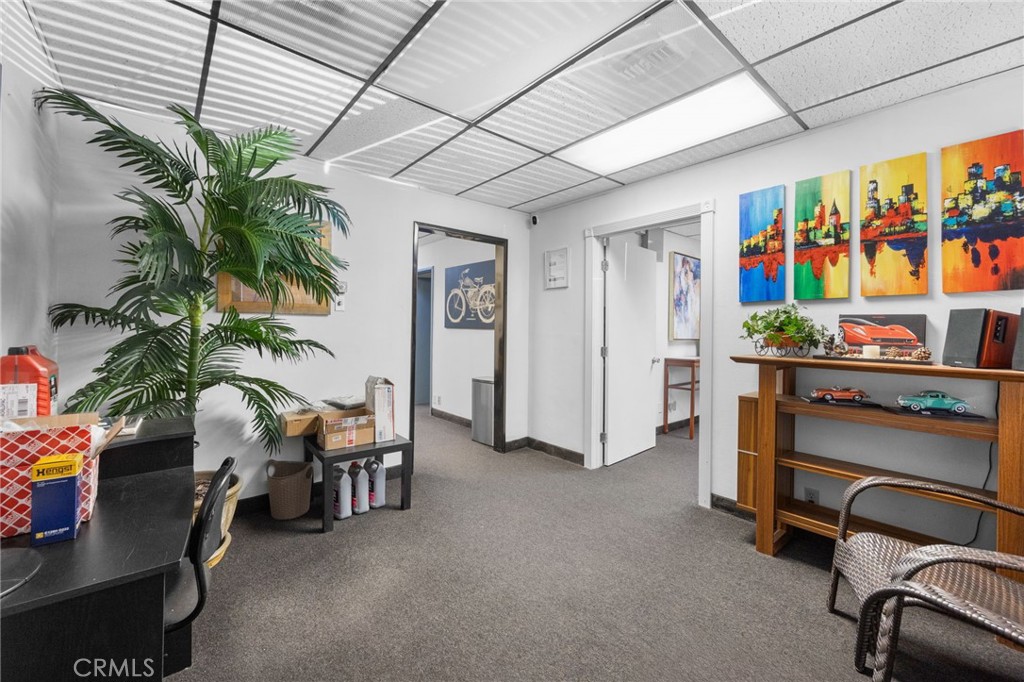 630 S Glassell Property Photo 43
