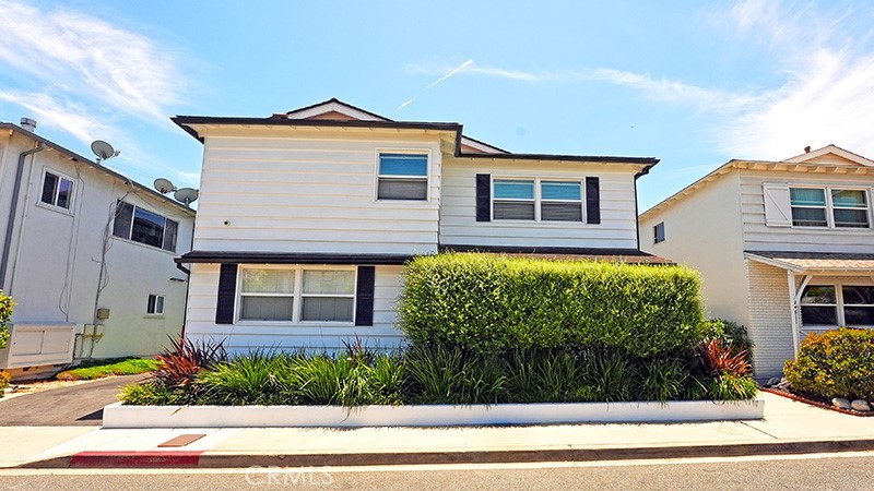 1250 Manhattan Beach Property Photo 1