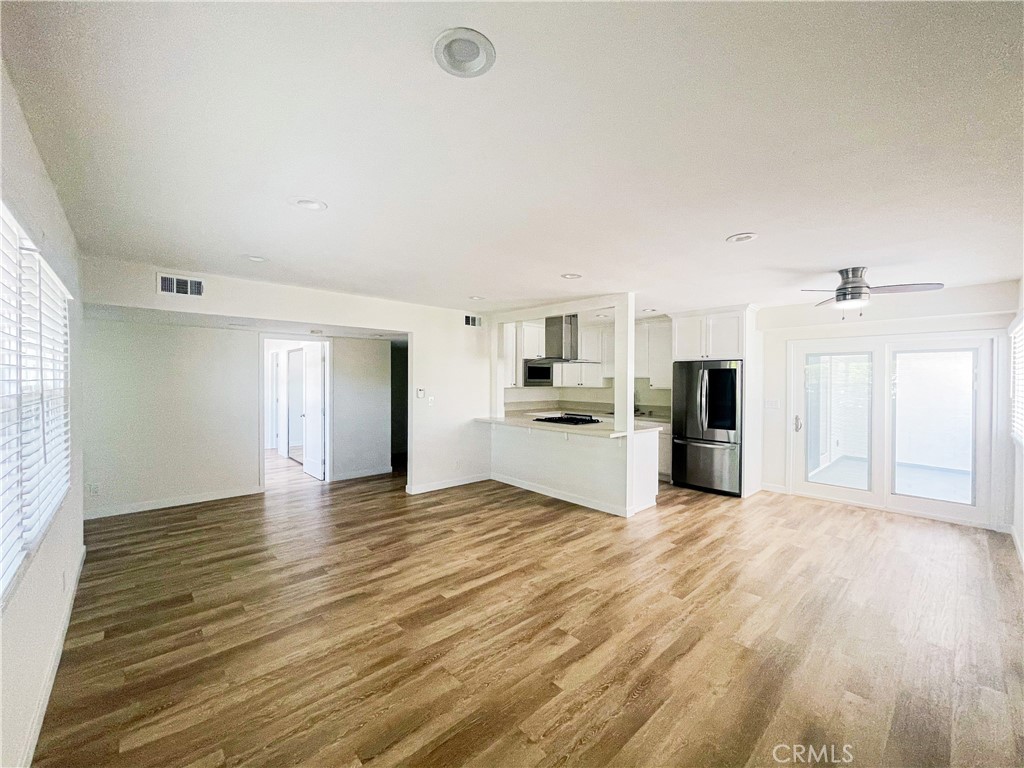 1250 Manhattan Beach Property Photo 7