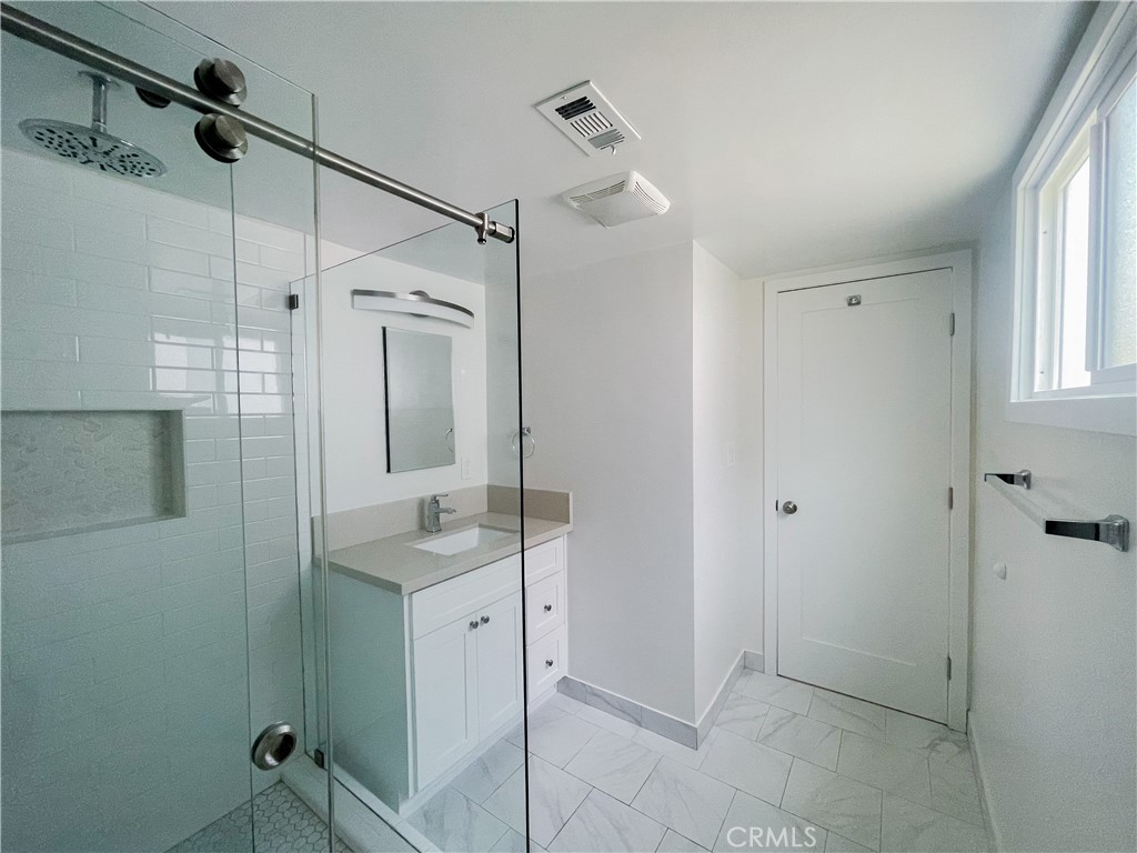 1250 Manhattan Beach Property Photo 9