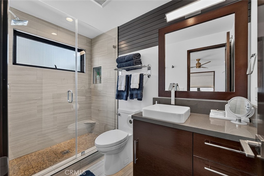 232 30th Property Photo 13