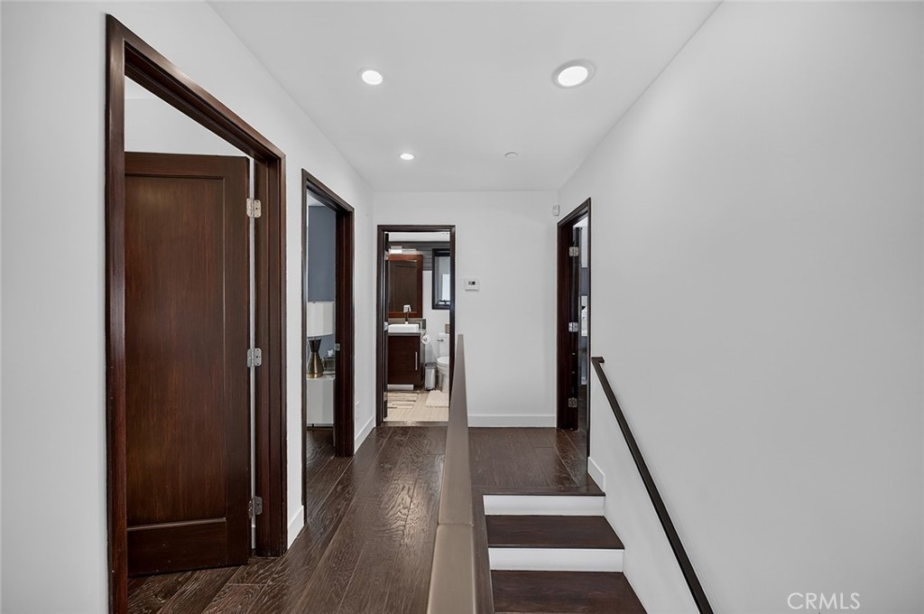 232 30th Property Photo 14