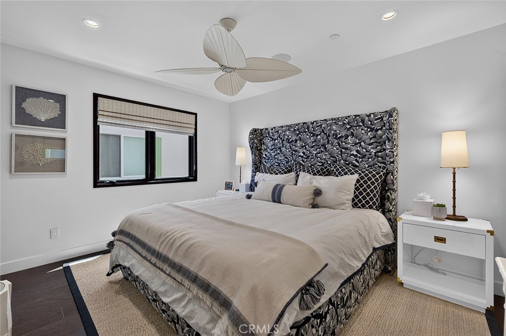 232 30th Property Photo 19