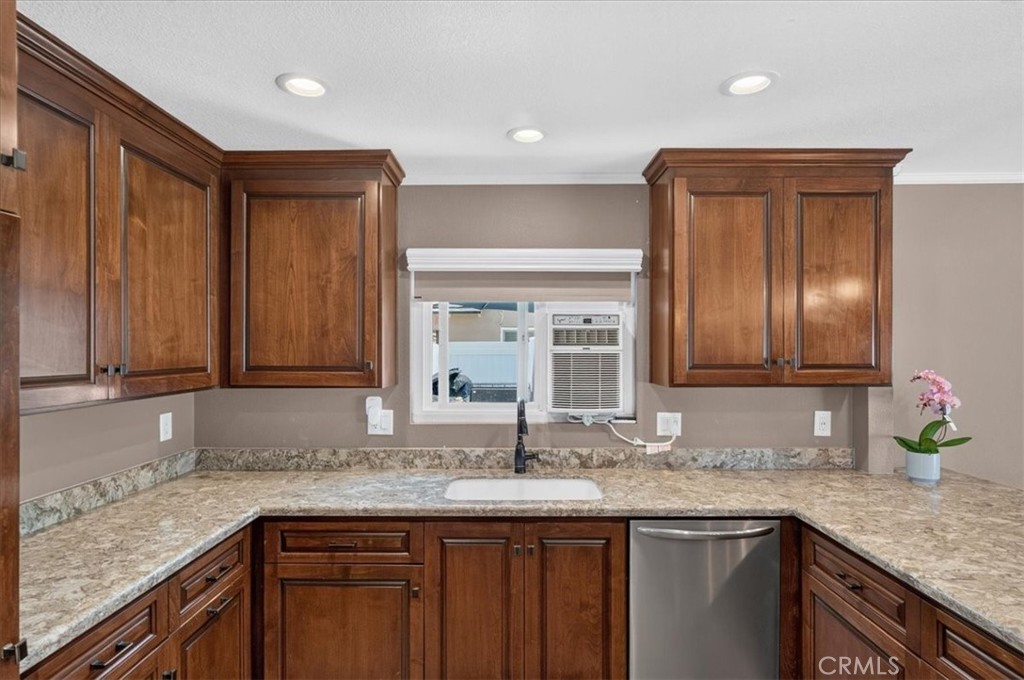 2090 Paddock Property Photo 5