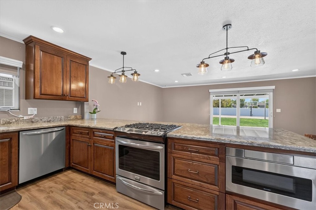 2090 Paddock Property Photo 6