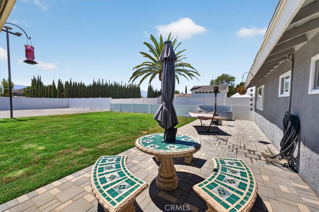 2090 Paddock Property Photo 23