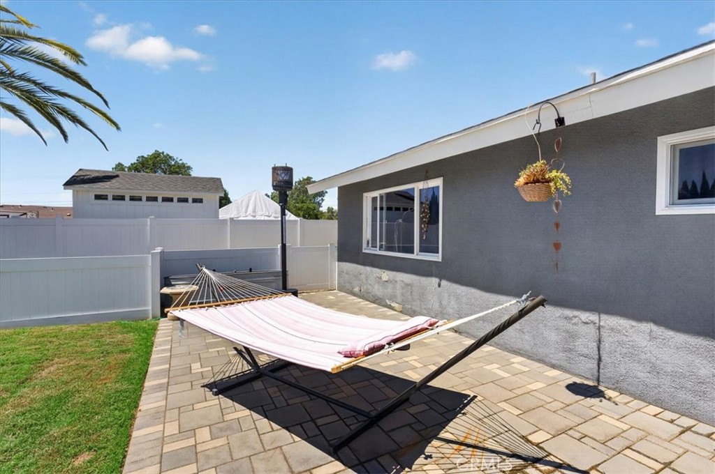 2090 Paddock Property Photo 24