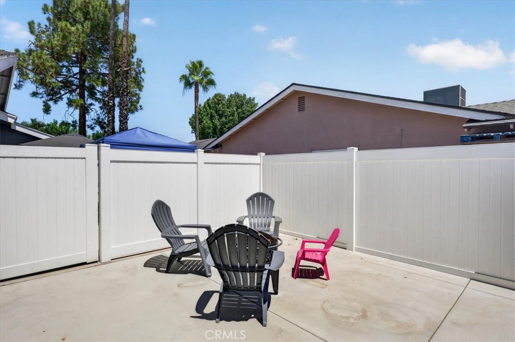 2090 Paddock Property Photo 25