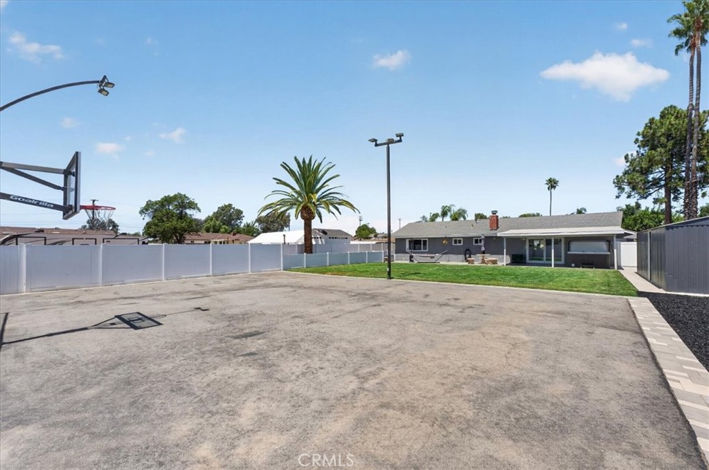 2090 Paddock Property Photo 32