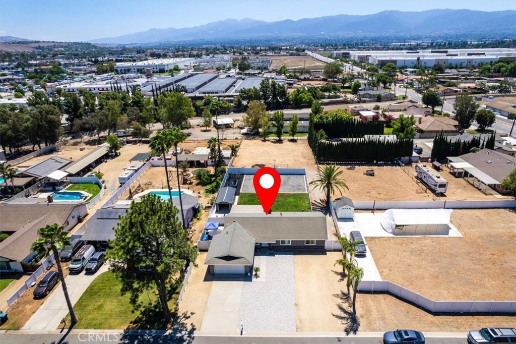 2090 Paddock Property Photo 34
