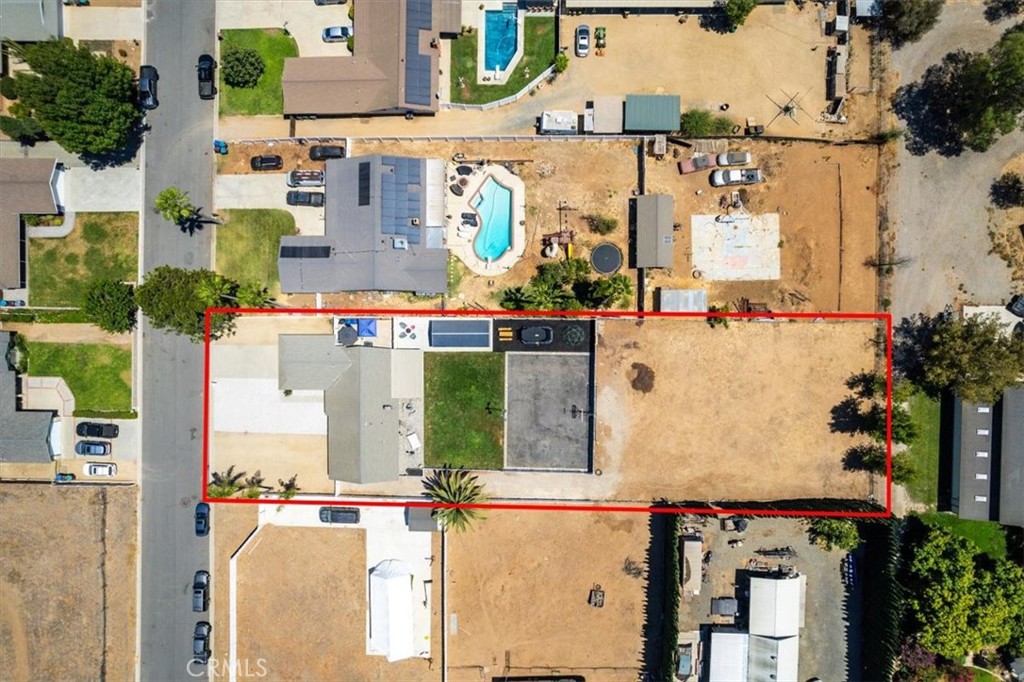 2090 Paddock Property Photo 37