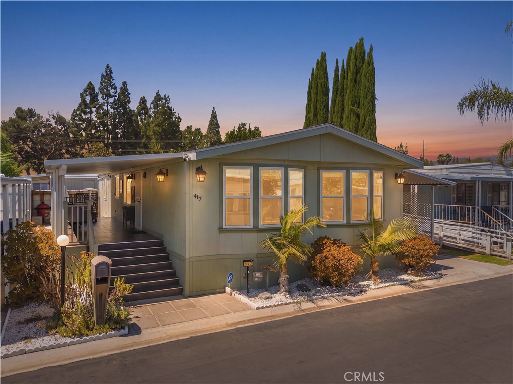 8811 Canoga 417 Property Photo 1