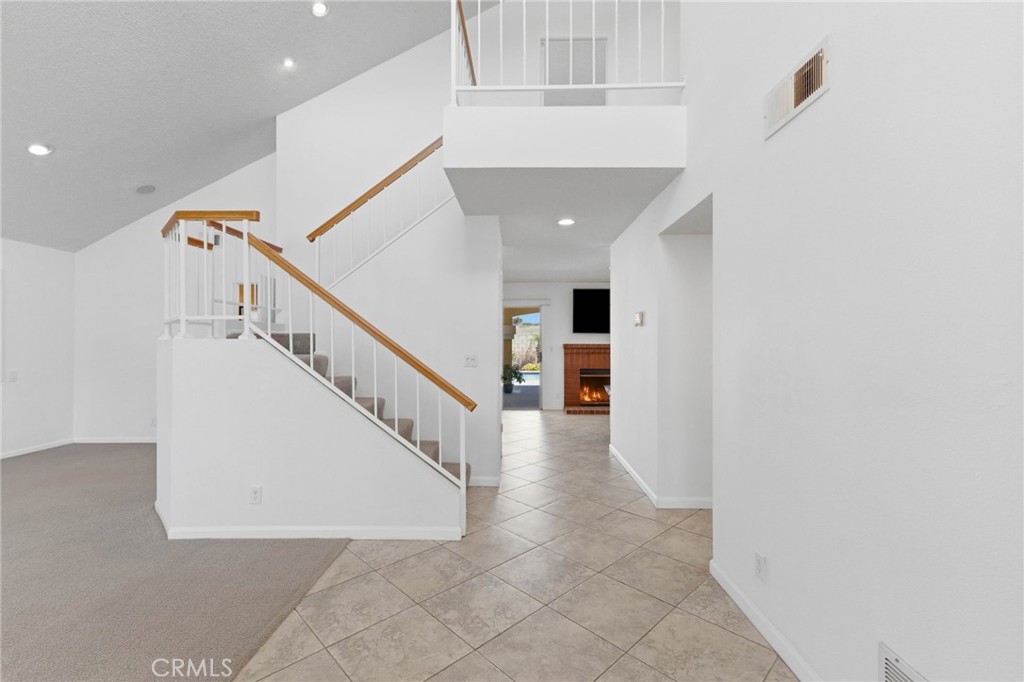 1090 W Huff Street Property Photo 5