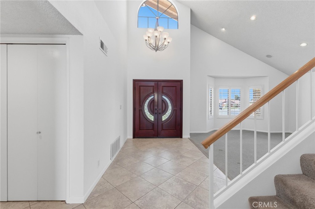 1090 W Huff Street Property Photo 7