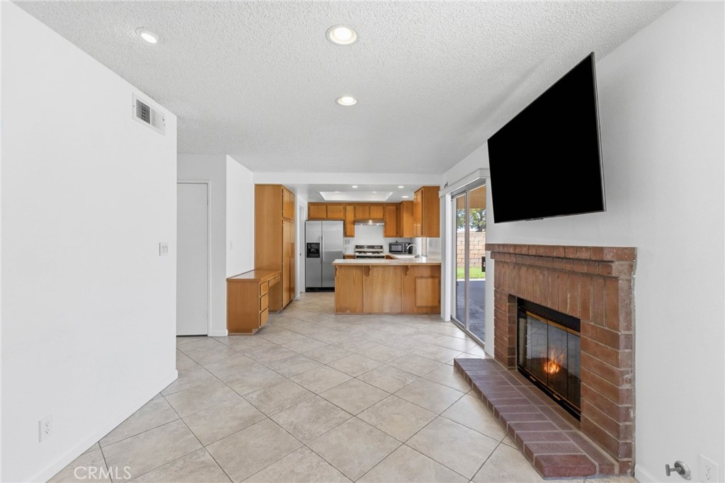 1090 W Huff Street Property Photo 16